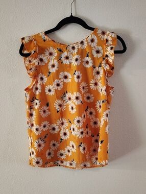 SHEIN Yellow Daisy Ruffle Sleeve Camisole 983